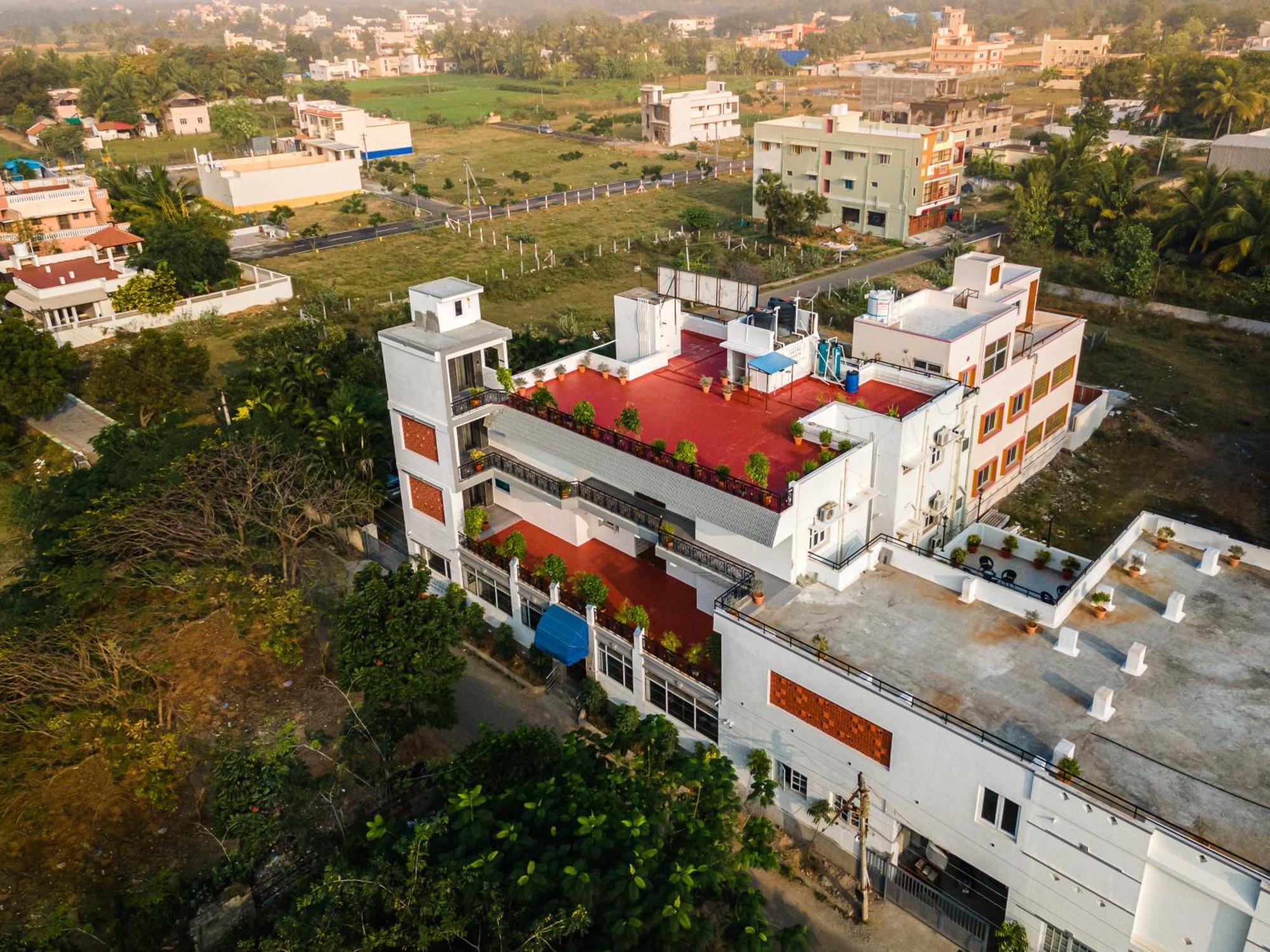 Aashreya Suites Tiruvannamalai Exterior photo