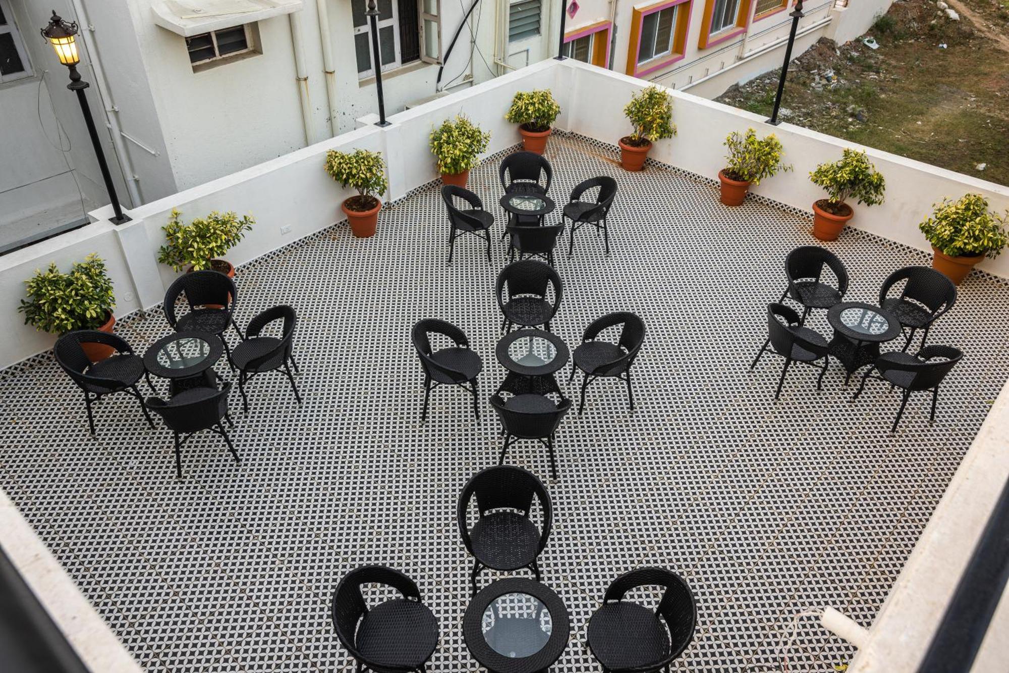 Aashreya Suites Tiruvannamalai Exterior photo